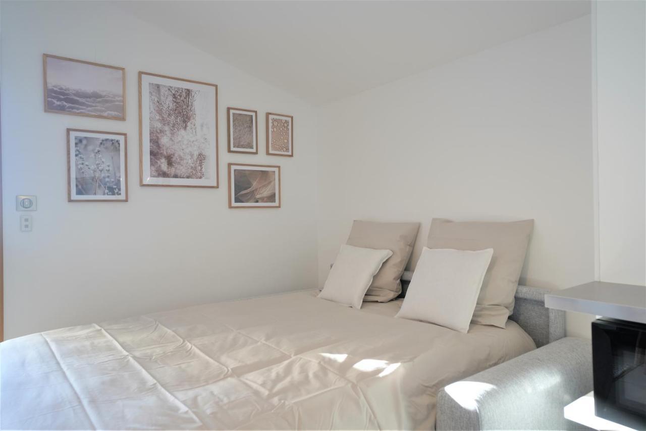 Studio Dernier Etage Avec Terrasse - Vue Montagne ครูเซยส์ ภายนอก รูปภาพ